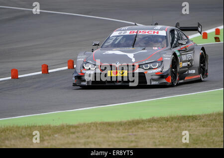 Lausitzring en Allemagne. 29er mai 2015. DTM, Deutsche Tourenwagen Meisterschaft Tom Blomqvist (BMW M4 DTM BMW Team RBM) Crédit 31 : Burghard Schreyer/Alamy Live News Banque D'Images