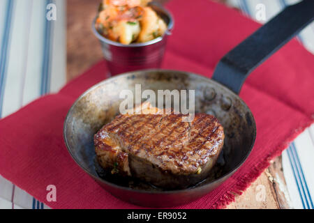 Steak à la poêle Banque D'Images