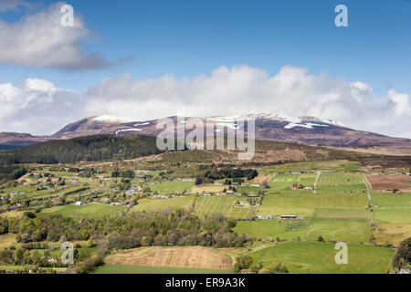 Vue de l'Knockfarrel Hill près de Strathpeffer en Ecosse. Banque D'Images