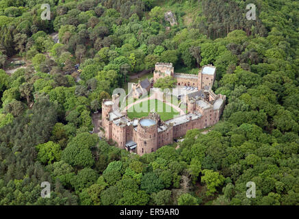 Vue aérienne de Peckforton Castle dans Cheshire, Royaume-Uni Banque D'Images