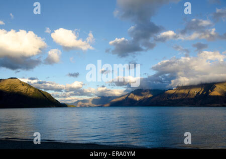 Le lac Wakatipu et les montagnes Remarkables, près de Queenstown, Central Otago, île du Sud, Nouvelle-Zélande Banque D'Images