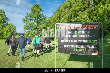 Fun au Midlands Tough Mudder événement , Boughton House, Kettering, 31 mai 2015. Banque D'Images