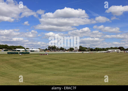 Epsom Downs, Surrey, Angleterre. 30 mai 2015. Cette fois la semaine prochaine les Downs sera rempli avec la race des spas à regarder la course du Derby. Les préparatifs vont bon train pour la course d'Epsom à samedi prochain le 6 juin, à la nouvelle heure de 16h30. C'est la course de chevaux, les plus riches et les plus prestigieux du pays de cinq classiques et a été la première exécution en 1780. Il est régulièrement fréquenté par la reine et les autres membres de la famille royale. Credit : Julia Gavin UK/Alamy Live News Banque D'Images