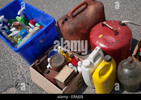 C'est le jour de la collecte des déchets dangereux dans la petite ville du Massachusetts d'Adams. Banque D'Images