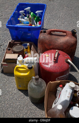 C'est le jour de la collecte des déchets dangereux dans la petite ville du Massachusetts d'Adams. Banque D'Images