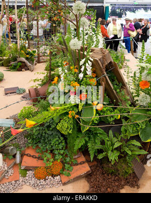 Association nationale des sociétés d'arrangement de fleur (NAFAS) a remporté la médaille d'or à l'écran le Grand Pavillon à la RHS Chelsea Banque D'Images