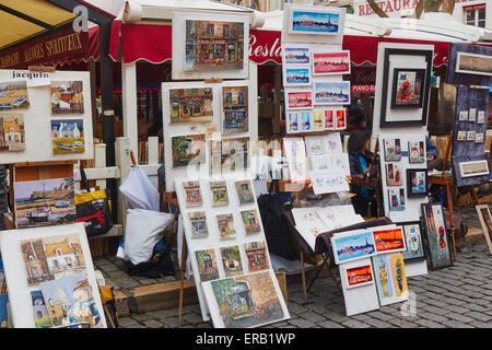 Peintures et œuvres d'artistes de rue pour vendre à la Place du Tertre, Montmartre Paris France Europe Banque D'Images