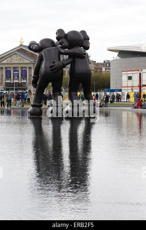 Statue au Rijksmuseum à Amsterdam "Marcher sur l'eau' Banque D'Images