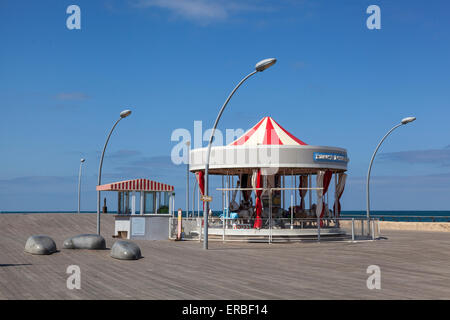 Carousel au le port de Tel Aviv, Israël Banque D'Images