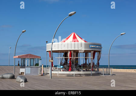 Carousel au le port de Tel Aviv, Israël Banque D'Images