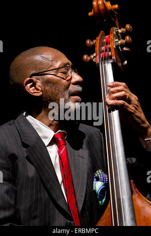 Turin, Italie. 31 mai, 2015. Le jazz américain double-bassiste Ron Carter joue avec son trio à Torino Jazz Festival. © Marco Destefanis/Pacific Press/Alamy Live News Banque D'Images