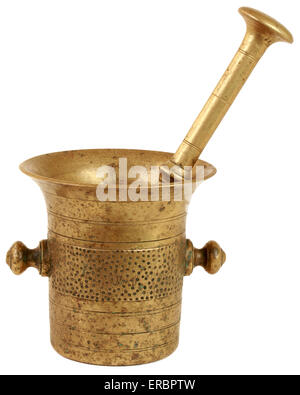 Mortier et pilon isolé sur fond blanc Banque D'Images