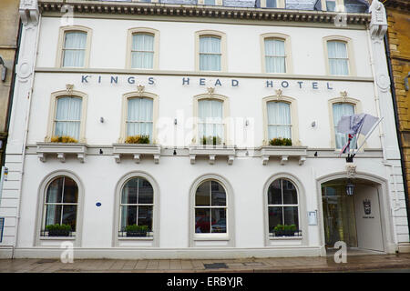 Le Kings Head Hotel Market Place Cirencester Gloucestershire UK Banque D'Images