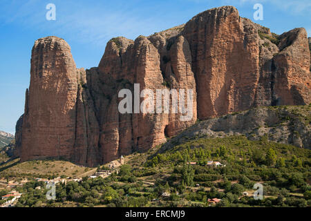 Les Mallos de Riglos, Aragon, Espagne. Banque D'Images