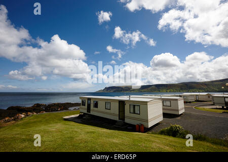 Caravanes statiques mobiles sur Caravan Park Cushendall le comté d'Antrim en Irlande du Nord UK Banque D'Images