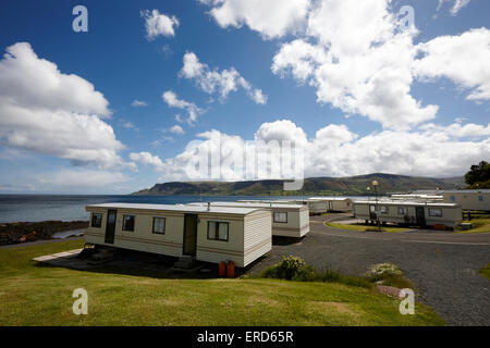 Caravanes statiques mobiles sur Caravan Park Cushendall le comté d'Antrim en Irlande du Nord UK Banque D'Images