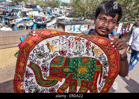 Mumbai Inde,Mahalaxmi,Mahalakshmi Nagar,Dhobi Ghat,Dhobighat,pendaison,blanchisserie,laverie,laverie,extérieur,homme hommes,Sidealkstall,stands,stand,stands,stands,vendeurs Banque D'Images