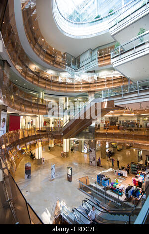 Plaisir en famille dans la région de Montréal, Québec, Canada. Centre commercial de Montréal. Banque D'Images