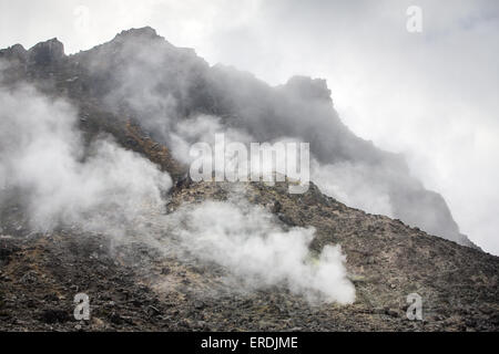 Volcan Sibayak près de Berastagi, dans le nord de Sumatra, Indonésie Banque D'Images