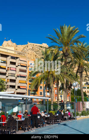 Paseo de Gomez, promenade at Playa del Postiguet, Alicante, Alicante, Costa Blanca, Espagne Banque D'Images