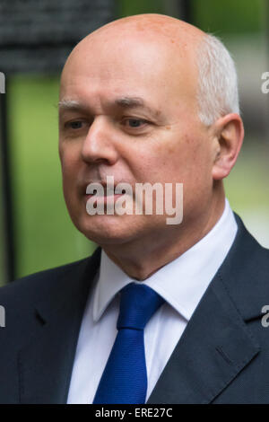 Londres, Royaume-Uni. 2 juin, 2015. Iain Duncan Smith, Secrétaire d'état du travail et des retraites arrive au 10 Downing Street pour assister à la réunion hebdomadaire du Cabinet. Crédit : Paul Davey/Alamy Live News Banque D'Images