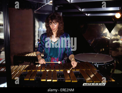 La percussionniste Evelyn Glennie, DBE, (b. 1965) au cours d'une apparition à la British Music Fair, Olympia, Londres en Banque D'Images
