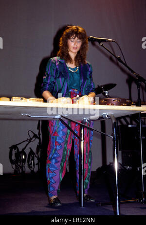 La percussionniste Evelyn Glennie, DBE, (b. 1965) au cours d'une apparition à la British Music Fair, Olympia, Londres en Banque D'Images