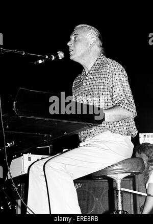 Gary Brooker, MBE, chanteur, auteur-compositeur et pianiste (b. 1943), à un concert de charité à Londres en 1989. Bien connu pour la Banque D'Images