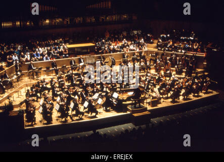 London Philharmonic Orchestra en concert, au Royal Festival Hall, Londres avec Peter Donahoe et Cynthia MILLAR Banque D'Images