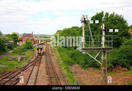 Une vue de la gare sur le Wherry Lignes à Reedham, Norfolk, Angleterre, Royaume-Uni. Banque D'Images