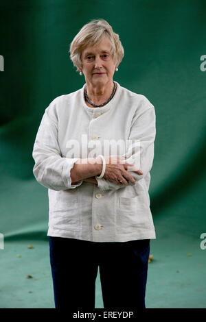 Stella Rimington au Edinburgh International Book Festival 2011. L'auteur britannique et ancien directeur général du MI5 (1992 - Banque D'Images