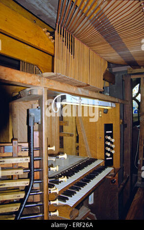 Vue de côté s'arrête et d'autres éléments, l'orgue de l'église St Giles St Giles, Wimborne, Dorset, Angleterre. Orgue construit par Harrison & Banque D'Images