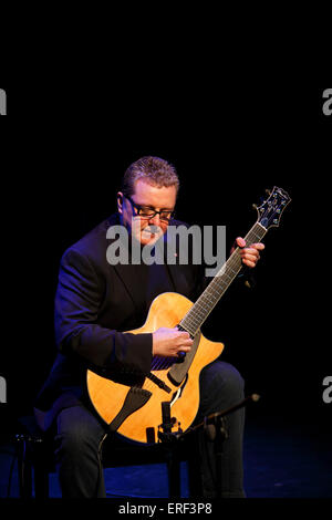 Martin Taylor - Britsh le guitariste de jazz, de renommée mondiale Banque D'Images