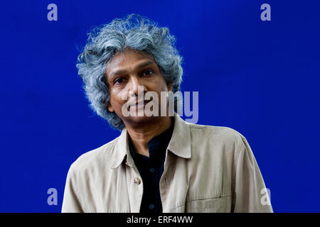 Romesh Gunesekera au Edinburgh International Book Festival 2012. Il y a à donner une conférence. Né au Sri Lanka - auteur britannique. Banque D'Images