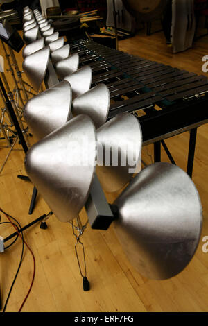 Aluphone, instrument à percussion en métal faite au Danemark. Comme utilisé dans la cérémonie d'ouverture des Jeux Olympiques de 2012, Londres, Royaume-Uni. Banque D'Images