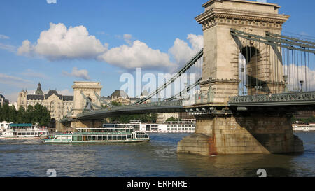 Pont des Chaînes sur le Danube Budapest Hongrie Banque D'Images