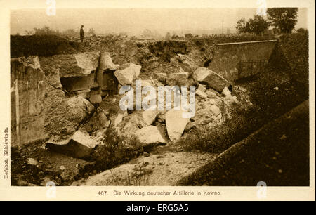 Front de l'Est villes sous occupation allemande de la Première Guerre mondiale. Prises à partir de la photographie, spectacles fortification détruits par l'allemand Banque D'Images