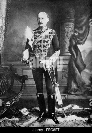 Le lieutenant-général Baden Powell, portrait c. 1900. Robert Stephenson Smyth Baden-Powell, 1er Baron Baden-Powell, également connu sous le nom de B-P ou Lord Baden Powell. Un lieutenant-général de l'armée britannique, écrivain et fondateur du Mouvement Scout. B. 22 février 1857 - d. 8 Janvier 1941 Banque D'Images