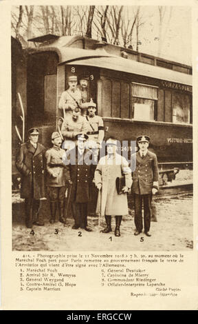 La PREMIÈRE GUERRE MONDIALE / WW 1 - Signature d'Armistice, le train photographie prise à 7h30, le 11 novembre 1918. 1. FOCH ; 2. WEMYSS ; 3. Banque D'Images