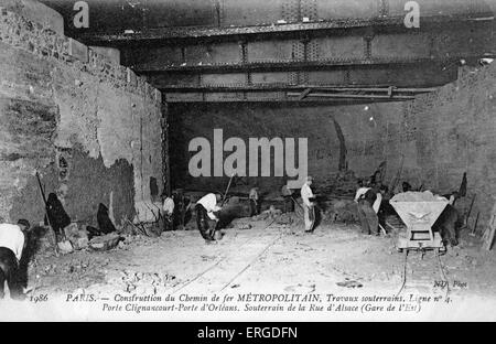 Paris Métro - construction de voie pour la ligne de métro n°4 (Porte de Clignancourt - Porte d'Orléans). Sous la Rue d'Alsace Banque D'Images