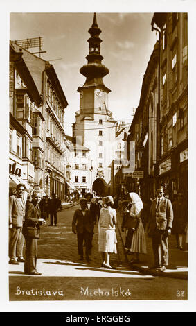 Bratislava : Michael's Gate (Michalská). Conservé porte dans la fortification médiévale. La Slovaquie d'aujourd'hui. Banque D'Images