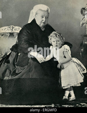 La reine Victoria (1819 -1901) avec son arrière-petit-fils, le Prince Edward (1894-1972) de deux ans et demi en 1896. Banque D'Images