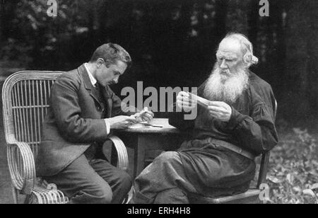 Mikhaïl Boulgakov, et Léon Tolstoï en 1910. Photo par V Schertkov. Dramaturge russe et noveilst, 15 mai 1891 - 10 mars 1940. Banque D'Images