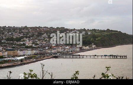 Teignmouth, Devon, UK. 3 juin, 2015. Avis de Teignmouth, Devon, où le tournage a lieu pour un nouveau biopic basé sur sailor Donald Crowhurst. Colin Firth est tragique dépeignant la Round-the-world sailor Crowhurst tout en co-star Rachel Weisz joue sa femme Clare. Donald Crowhurst a quitté la ville dans le Teignmouth Electron et est mort dans le round-the-world race il y a près de 50 ans. Credit : Apex/Alamy Live News Banque D'Images