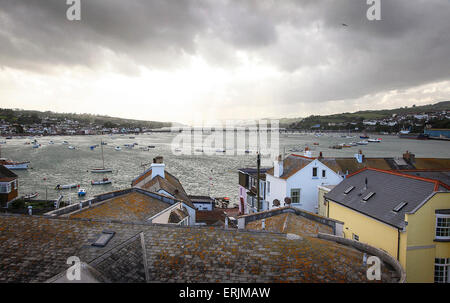 Teignmouth, Devon, UK. 3 juin, 2015. Avis de Teignmouth, Devon, où le tournage a lieu pour un nouveau biopic basé sur sailor Donald Crowhurst. Colin Firth est tragique dépeignant la Round-the-world sailor Crowhurst tout en co-star Rachel Weisz joue sa femme Clare. Donald Crowhurst a quitté la ville dans le Teignmouth Electron et est mort dans le round-the-world race il y a près de 50 ans. Credit : Apex/Alamy Live News Banque D'Images