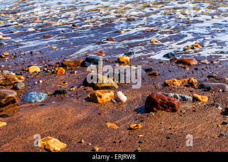 Cailloux sur une plage à Exmouth, dans le sud du Devon, England, UK Banque D'Images