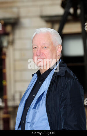 Londres, Royaume-Uni. 3 juin, 2015. Michael Craig-Martin RA Coordonnatrice de l'exposition d'été de la Royal Academy of art 3 Juin 2015 Crédit : Peter Phillips/Alamy Live News Banque D'Images