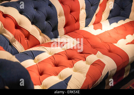 Union Jack Flag moderne de style canapé matelassé Banque D'Images