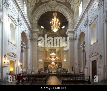 A l'intérieur de l'église de Santa Maria del Carmine, Florence, Toscane, Italie Banque D'Images