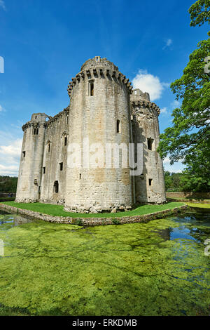 Nunney Castle construit dans le 1370s par Sir John de la mere, Somerset, England, United Kingdom Banque D'Images